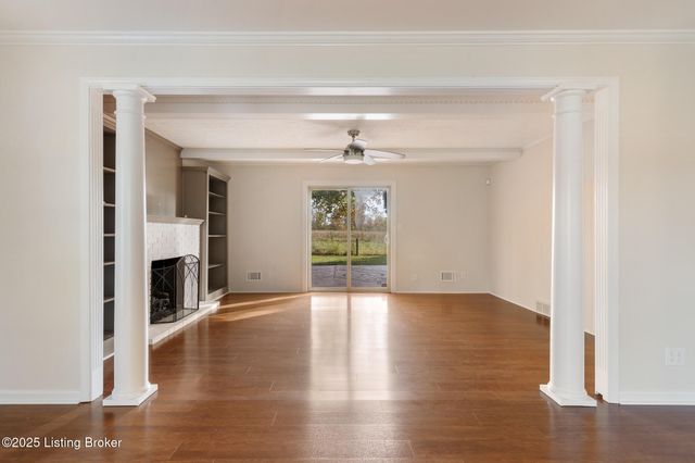 11018 Brechin Rd, Louisville, KY 40243