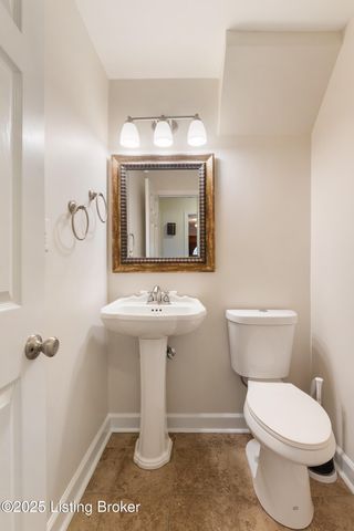 11018 Brechin Rd, Louisville, KY 40243