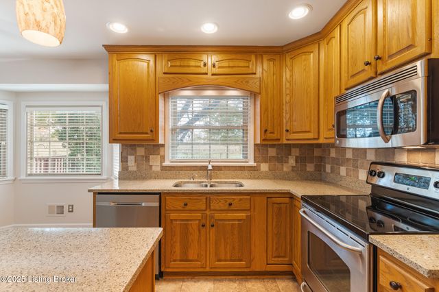 11018 Brechin Rd, Louisville, KY 40243