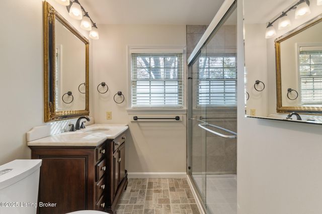 11018 Brechin Rd, Louisville, KY 40243