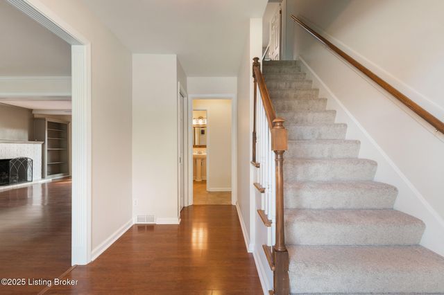 11018 Brechin Rd, Louisville, KY 40243