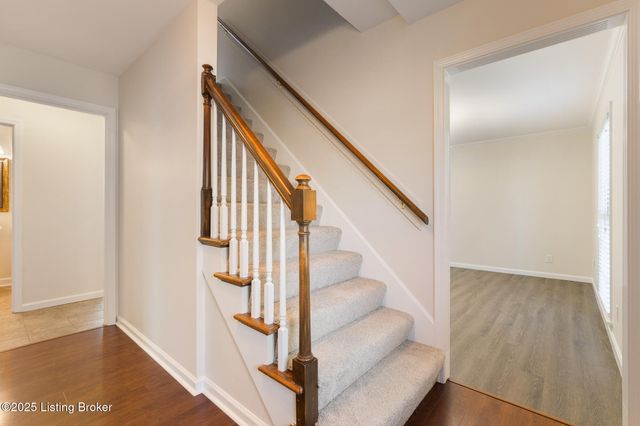 11018 Brechin Rd, Louisville, KY 40243