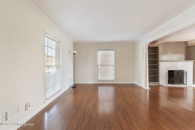 11018 Brechin Rd, Louisville, KY 40243