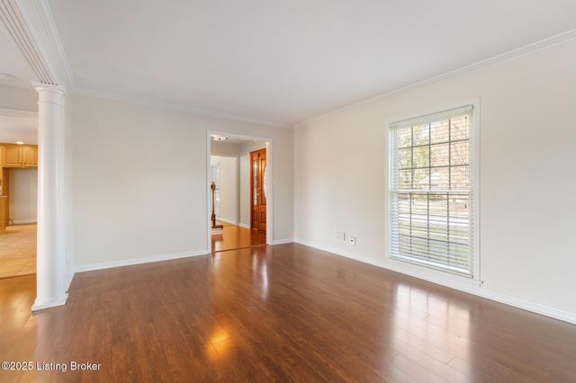 11018 Brechin Rd, Louisville, KY 40243