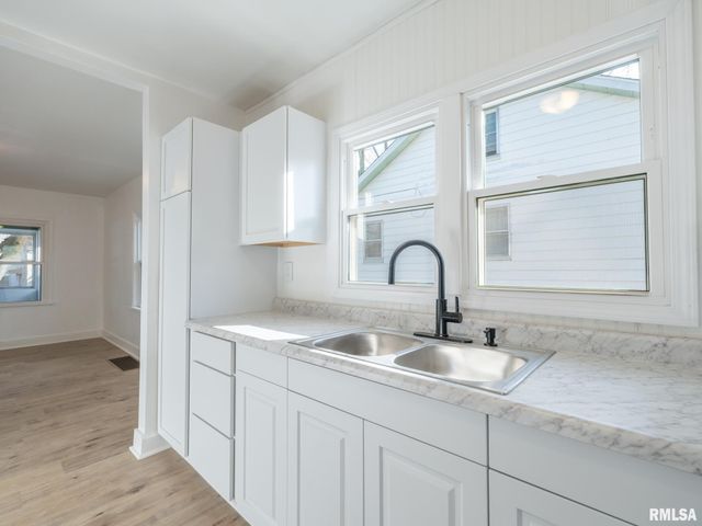 252 KEIL Avenue, East Peoria, IL 61611