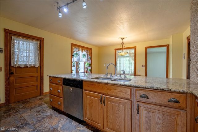 3372 McClintocksburg Road, Diamond, OH 44412