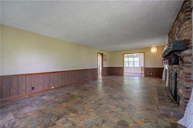 3372 McClintocksburg Road, Diamond, OH 44412