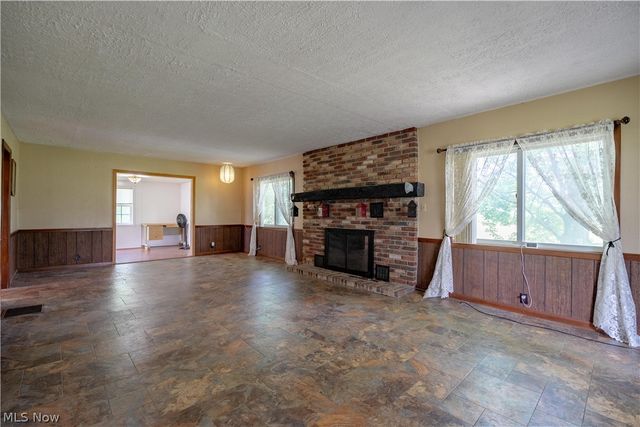 3372 McClintocksburg Road, Diamond, OH 44412