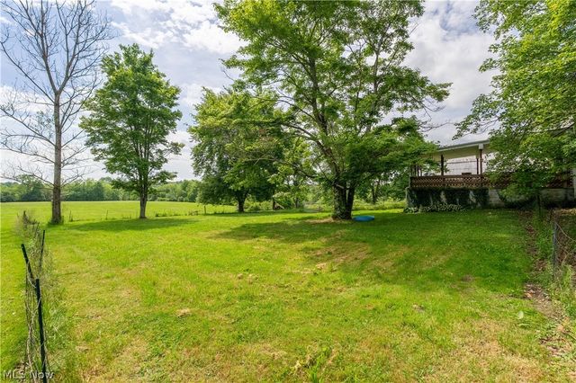 3372 McClintocksburg Road, Diamond, OH 44412
