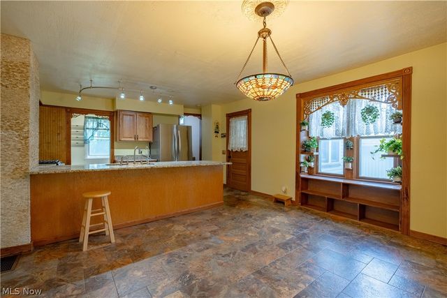 3372 McClintocksburg Road, Diamond, OH 44412