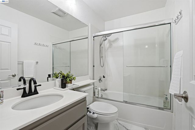 147 Landsdowne Loop, San Ramon, CA 94582