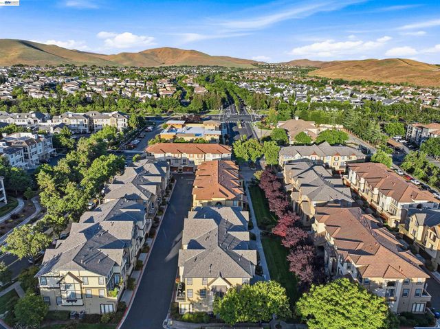 147 Landsdowne Loop, San Ramon, CA 94582