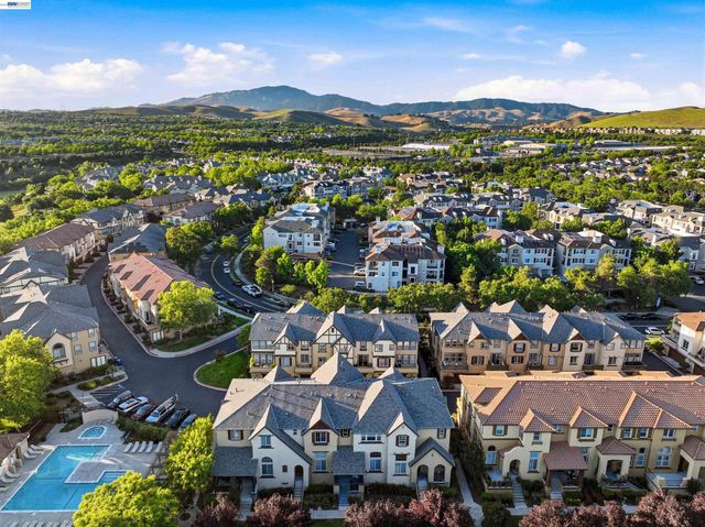 147 Landsdowne Loop, San Ramon, CA 94582