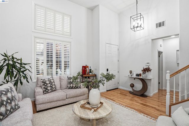 147 Landsdowne Loop, San Ramon, CA 94582