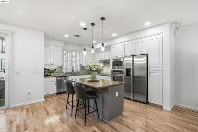 147 Landsdowne Loop, San Ramon, CA 94582