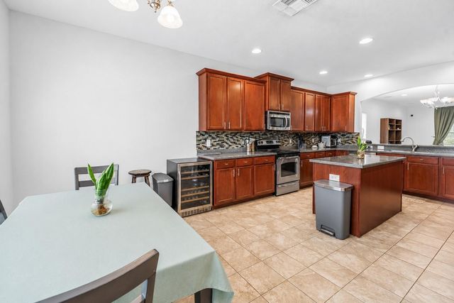 7717 TANGLE BROOK BOULEVARD, Gibsonton, FL 33534