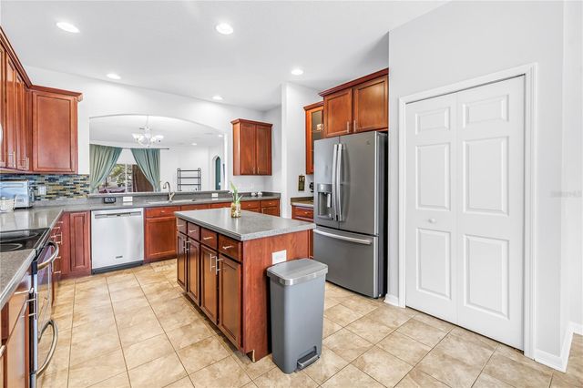 7717 TANGLE BROOK BOULEVARD, Gibsonton, FL 33534