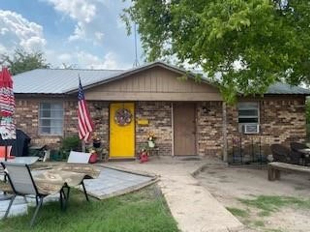 101 Effie Lane, Weatherford, TX 76088