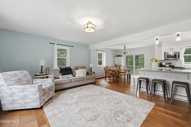 32 Kings Road, Lake George, NY 12845