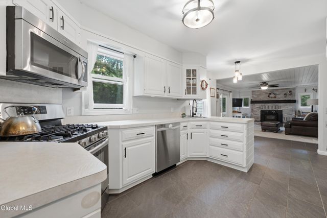 32 Kings Road, Lake George, NY 12845