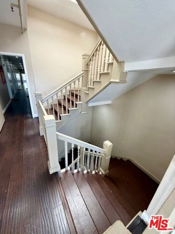 334 N Heliotrope Drive 203, Los Angeles, CA 90004