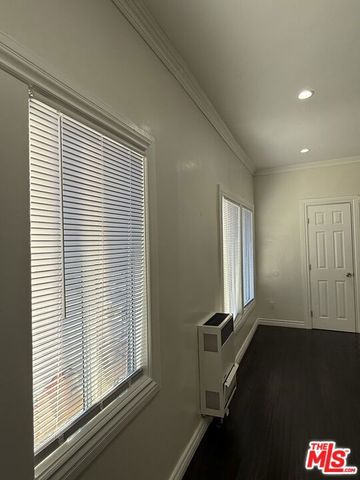 334 N Heliotrope Drive 203, Los Angeles, CA 90004