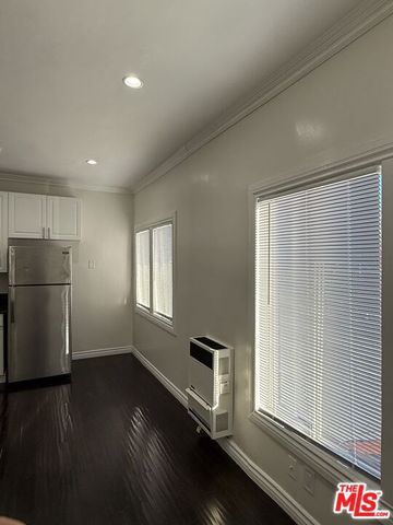 334 N Heliotrope Drive 203, Los Angeles, CA 90004