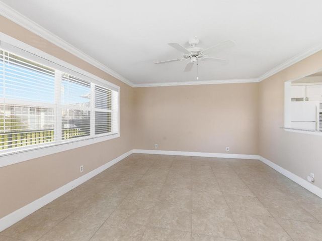 530 Horizons E 205, Boynton Beach, FL 33435