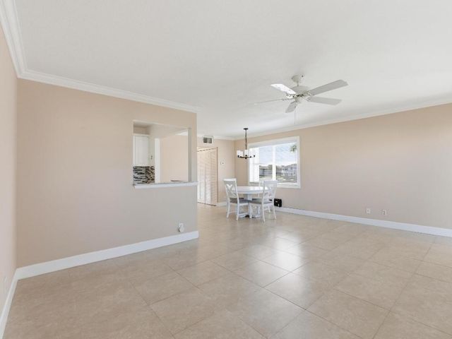 530 Horizons E 205, Boynton Beach, FL 33435
