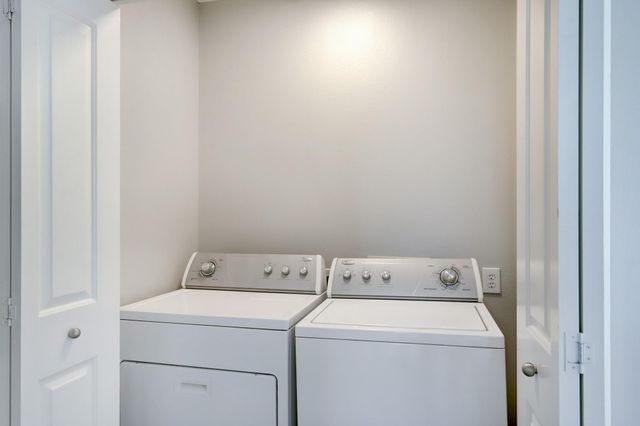 300 St Joseph Parkway 212, Houston, TX 77002