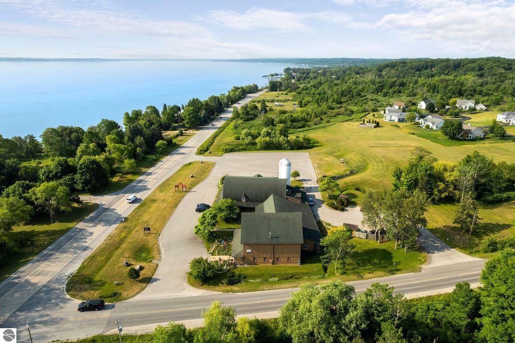 Image 2 of property listing at 5046 S West Bay Shore Drive # 5, Suttons Bay, MI 49682