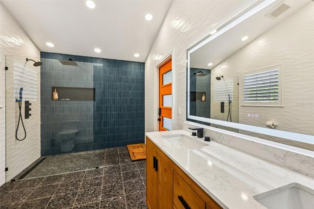 490 HIDDEN RIDGE DRIVE, Deltona, FL 32725