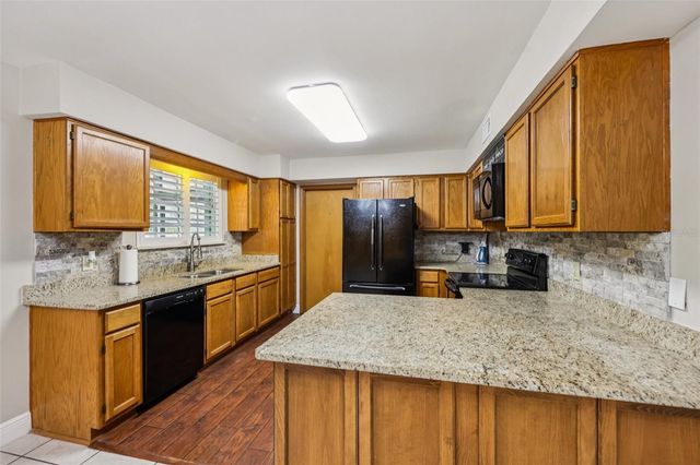 490 HIDDEN RIDGE DRIVE, Deltona, FL 32725