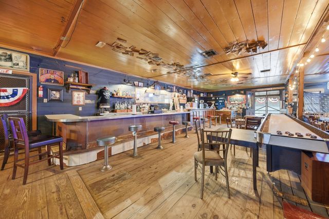 12528 Fm 109, Industry, TX 78944