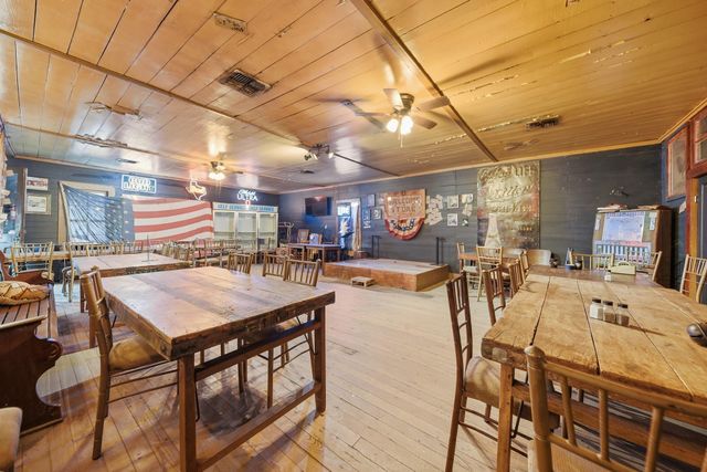 12528 Fm 109, Industry, TX 78944