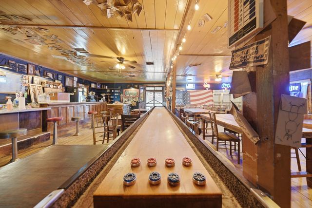 12528 Fm 109, Industry, TX 78944