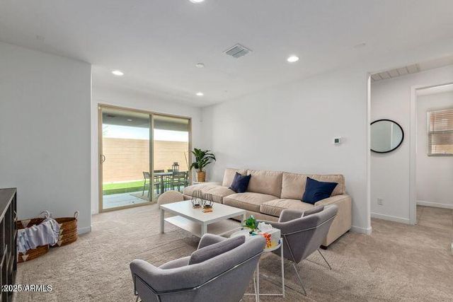 8914 W Palo Verde Drive, Glendale, AZ 85305