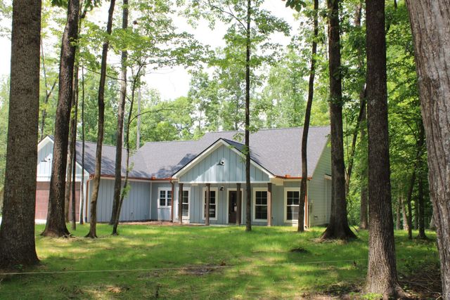 835 Hasty Ln, Estill Springs, TN 37330