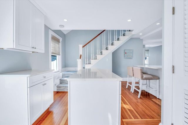 22 Bay View Avenue, Buzzards Bay, MA 02532