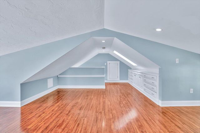 22 Bay View Avenue, Buzzards Bay, MA 02532