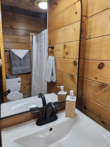 37462 Price Road, Logan, OH 43138