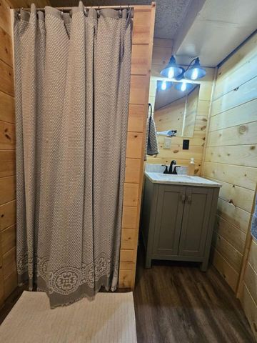 37462 Price Road, Logan, OH 43138