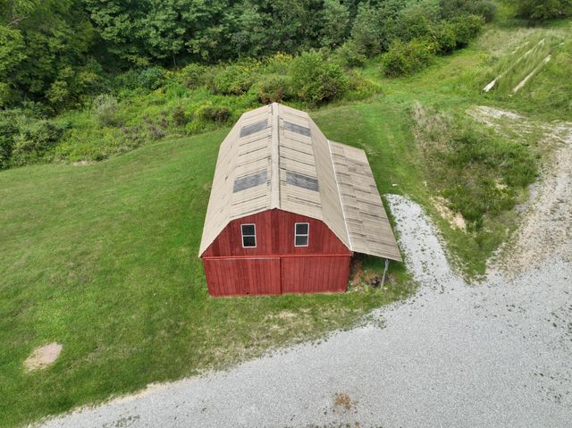 37462 Price Road, Logan, OH 43138