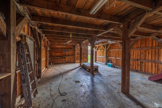 37462 Price Road, Logan, OH 43138