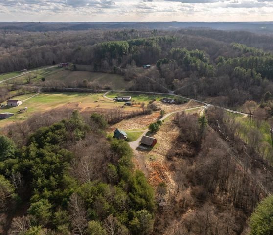 37462 Price Road, Logan, OH 43138