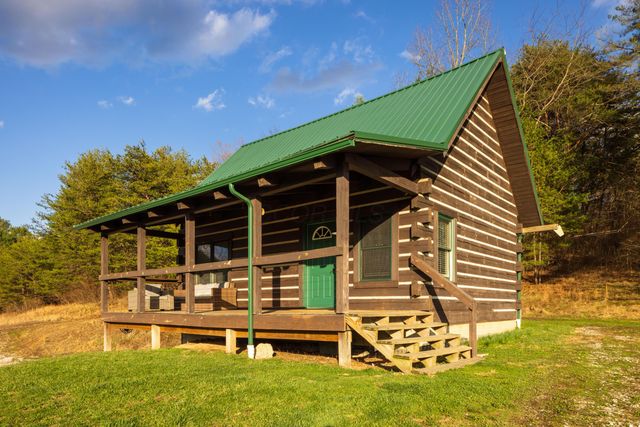 37462 Price Road, Logan, OH 43138