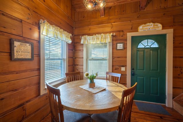 37462 Price Road, Logan, OH 43138