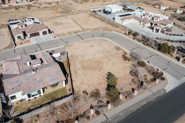 614 Kabrico Court NE, Albuquerque, NM 87113