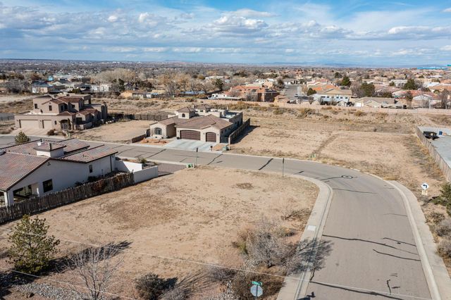 614 Kabrico Court NE, Albuquerque, NM 87113