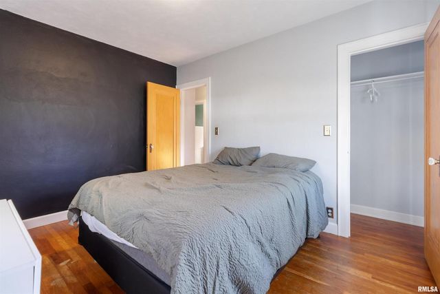 630 32ND Avenue, Rock Island, IL 61265